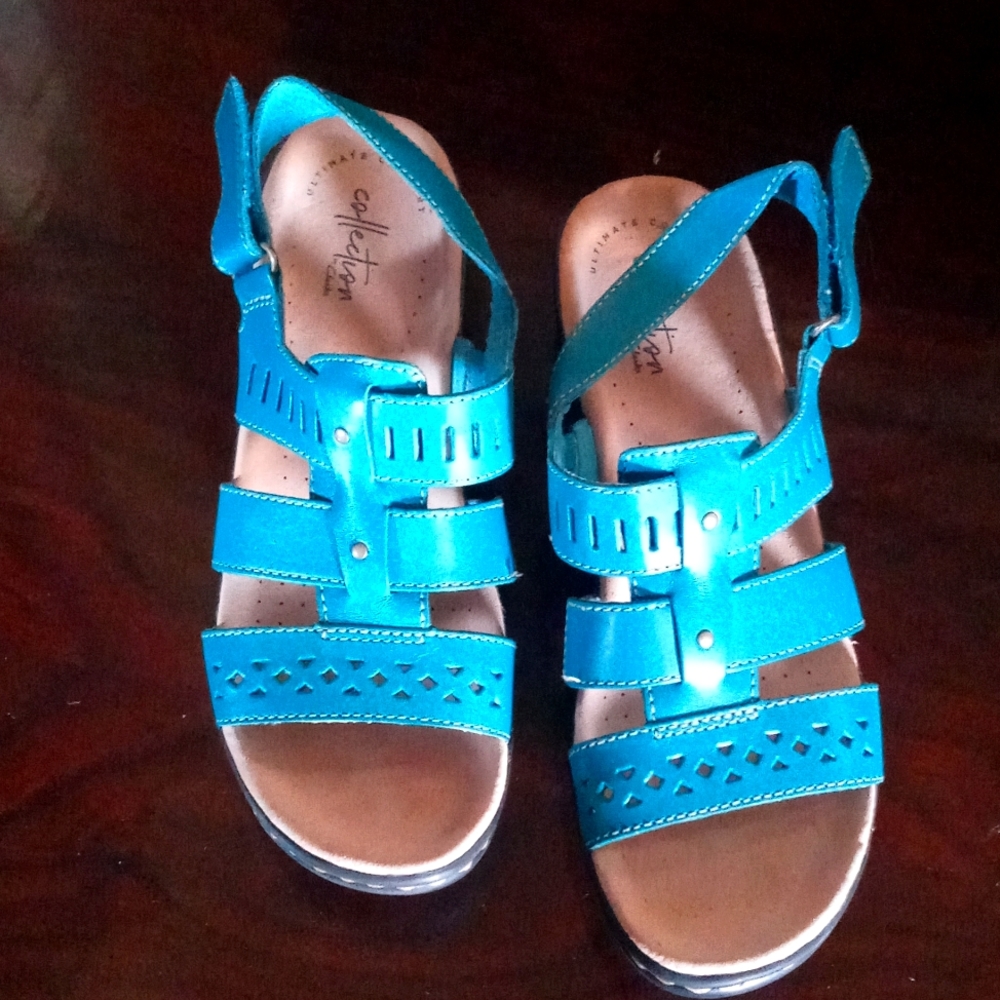 Sandles